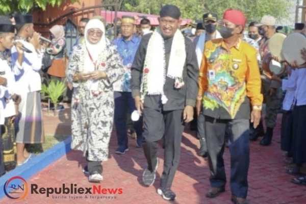 Bupati Achmad Fauzi, Bersama Rombongan Tiba Dengan Selamat di Pelabuhan Sapeken