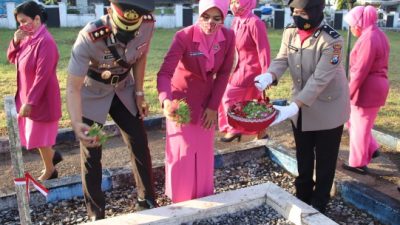 Polres Sumenep Melakukan Ziarah dan Tabur Bunga Di Taman Makam Pahlawan Jokotole Sumenep