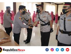Kapolres Sumenep Pimpin Sertijab 2 Kapolsek di di Lantai II Gedung Sanika Satyawada Polres Sumenep