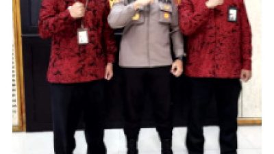Direktur Utama BPRS Bhakti Sumekar Kunjungan Ke Kapolres Sumenep