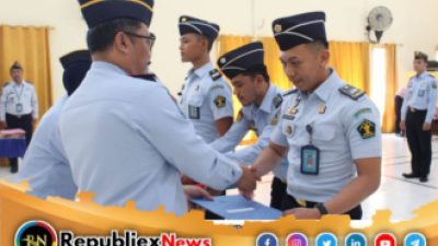Lapas II A Jember Menggelar Upacara Kenaikan Pangkat Pegawai