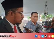 Bupati Achmad Fauzi Wongsojudo Serahkan Penyematan Tanda Kehormatan Presiden RI