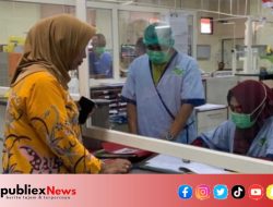 Direktur RSUD Dr. H. Moh. Anwar Sumenep Selalu Sempatkan Jenguk Pasiennya