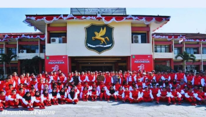 Bupati H. Achmad Fauzi Wongsojudo Berangkatkan Atlet Kontingen Kabupaten Sumenep Ke Porprov VIII Jatim 2023