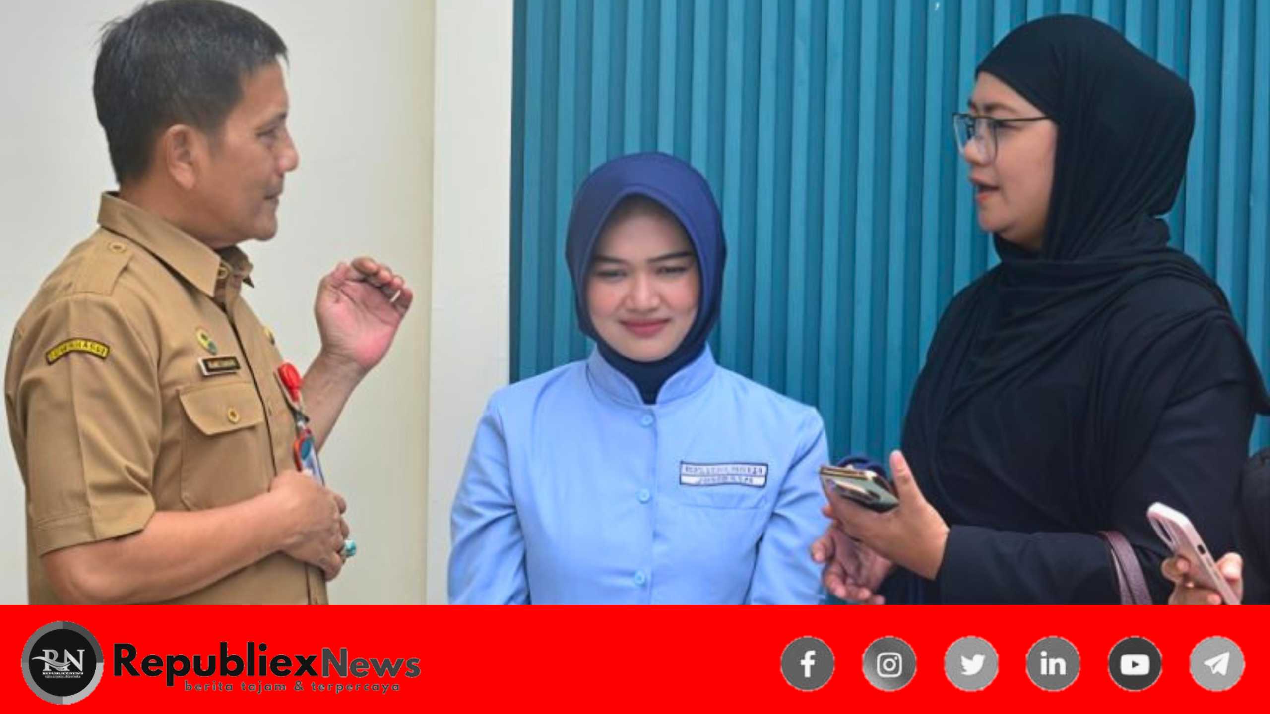 Black Modern Photo Acoustic Music Youtube Banner 20260406 102152 0000