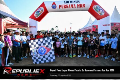 Bupati Sumenep Achmad Fauzi melepas peserta Go Sumenep Purnama Fun Run 2026